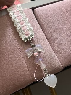 (Category: ) located in . Submitted by pinkvanilla.milkshake (Listing ID 1470539795, Image 1). Description: .