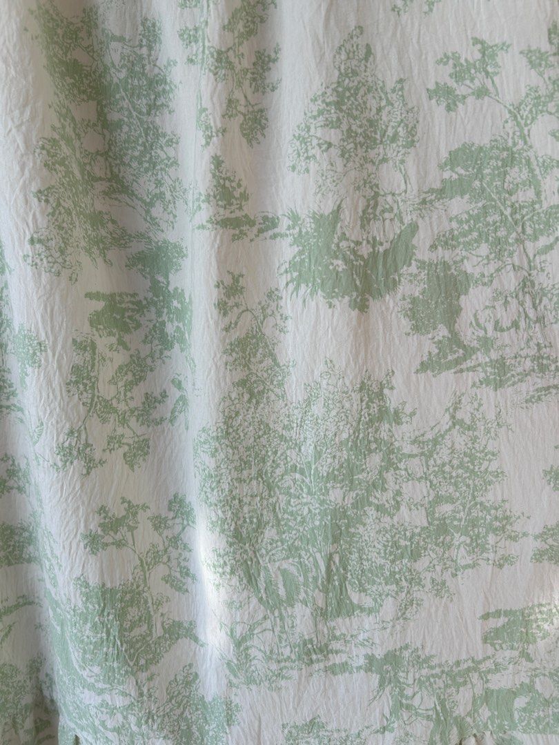 Coquette Sage Dress (Category: Dresses) located in Batangas. Submitted by morcigues (Listing ID 1470354484, Image 3). Description: xs to s.