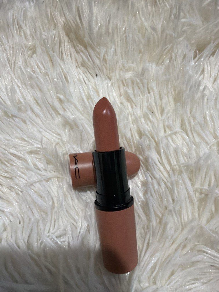 CORK IT OVER MATTE LIPSTICK (Category: Makeup) located in Pugo. Submitted by caztraine (Listing ID 1470391187, Image 1). Description: No box unused.