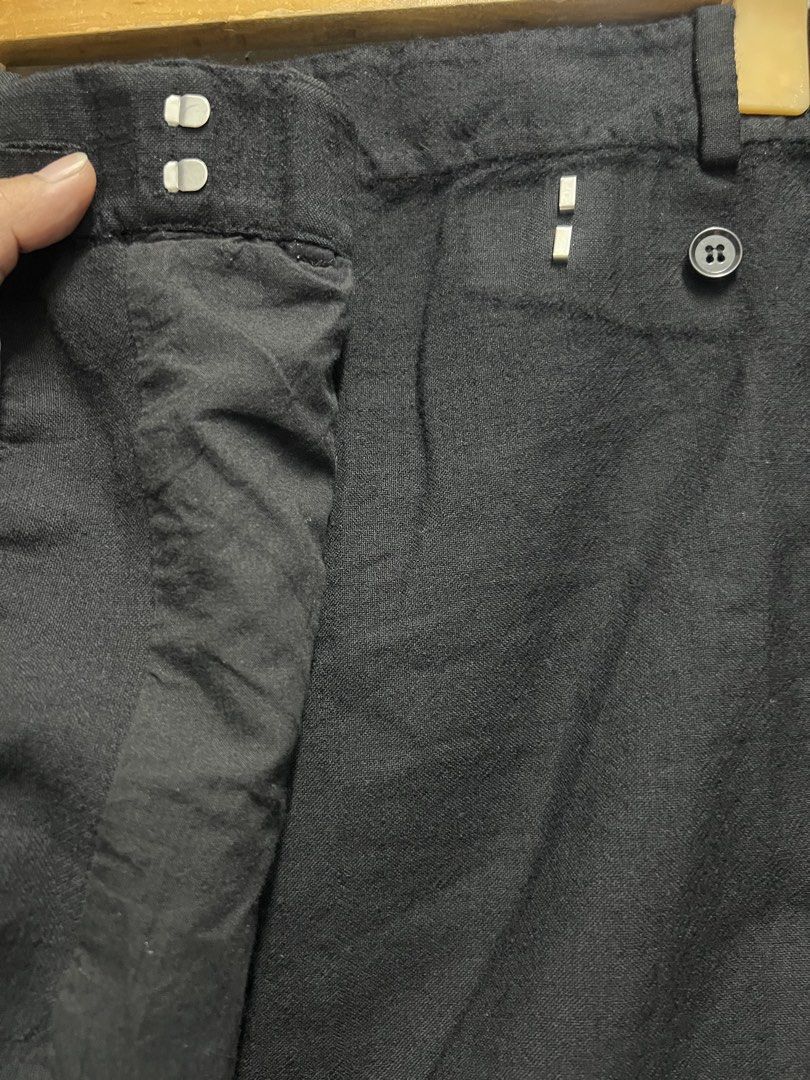 COS (Category: Skirts) located in Dasmarinas. Submitted by jessputrages (Listing ID 1470538323, Image 3). Description: For sale Cos Excellent condition No issue 600 plus shipping fee Pm for more details.