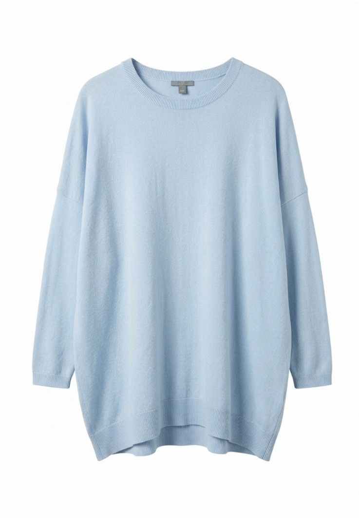 COS Light Knit Powder Blue Top (Category: Longsleeves) located in Quezon City. Submitted by chph1st (Listing ID 1470453690, Image 1). Description: xs on tag but runs very big. can fit ul to xl..