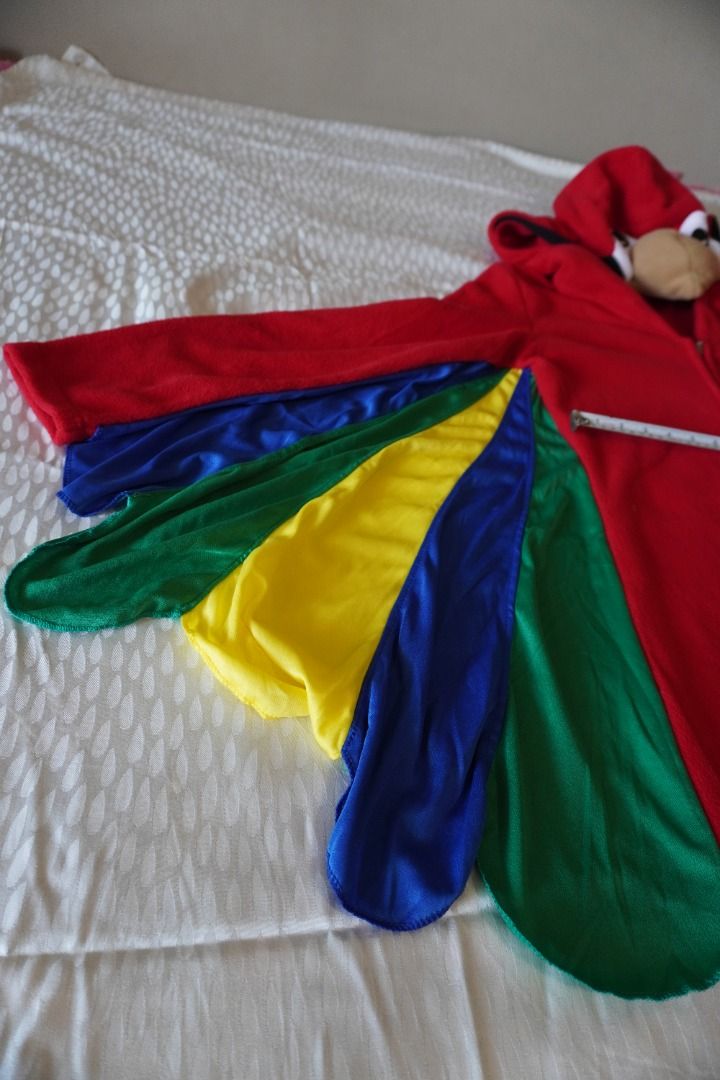 COSTUME - Parrot (Category: Babies & Kids Fashion) located in Muntinlupa City. Submitted by saveearth.buy2ndhand (Listing ID 1470502937, Image 3). Description: Original price: Php 2200 Selling price: Php 300 For: Boy, Girl, Unisex Age: 8-12 years old Condition: 9/10 Flaws: None. ONLY AVAILABLE HERE ON CAROUSELL. NO COD. NO RESERVATIONS. All pictures posted. Flaws stated. Rechecked before ship-out. Modes of payment: BPI QR Code and GCash (Nothing 