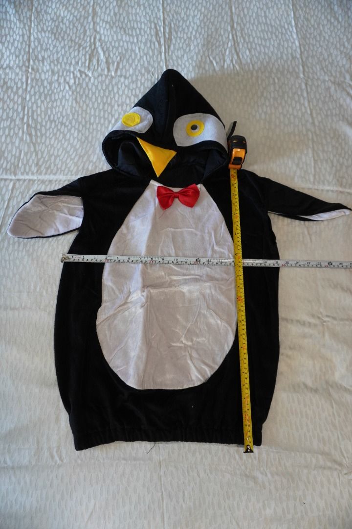 COSTUME - Penguin (Category: Babies & Kids Fashion) located in Muntinlupa City. Submitted by saveearth.buy2ndhand (Listing ID 1470496606, Image 1). Description: Original price: Php1500 Selling price: Php 250 For: Boy, Girl, Unisex Age: 4-7 years old Condition: 8/10 Flaws: None. ONLY AVAILABLE HERE ON CAROUSELL. NO COD. NO RESERVATIONS. All pictures posted. Flaws stated. Rechecked before ship-out. Modes of payment: BPI QR Code and GCash (Nothing e