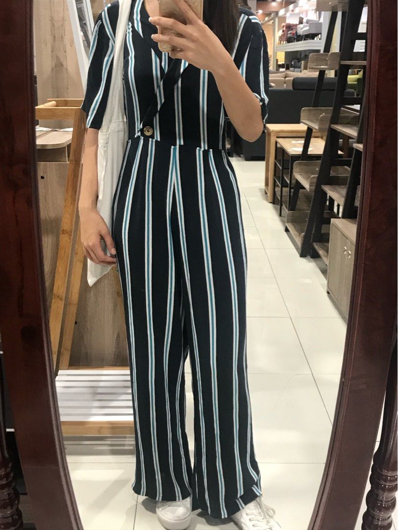 Cotton on Stripe Knitted Jumpsuit (Category: Jumpsuits) located in Binan City. Submitted by mypreloved_haul (Listing ID 1470385999, Image 2). Description: With unnoticeable stain and small hole, Fits xxs to small, last price posted!.