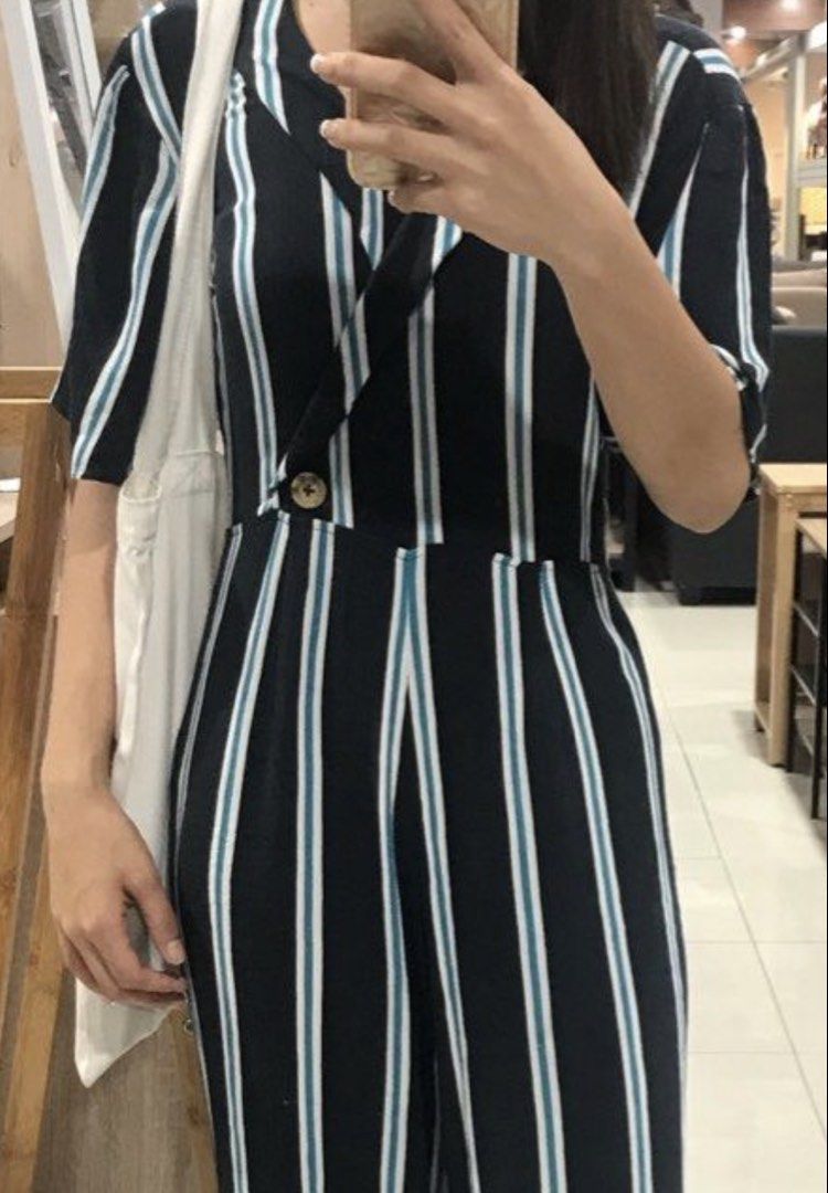 Cotton on Stripe Knitted Jumpsuit (Category: Jumpsuits) located in Binan City. Submitted by mypreloved_haul (Listing ID 1470385999, Image 1). Description: With unnoticeable stain and small hole, Fits xxs to small, last price posted!.