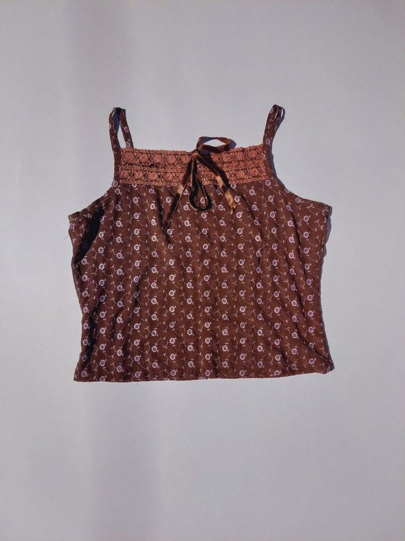 Crop brown sheer top (Category: Sleeveless) located in Echague. Submitted by ribbitpicks (Listing ID 1470430673, Image 2). Description: bust 32.