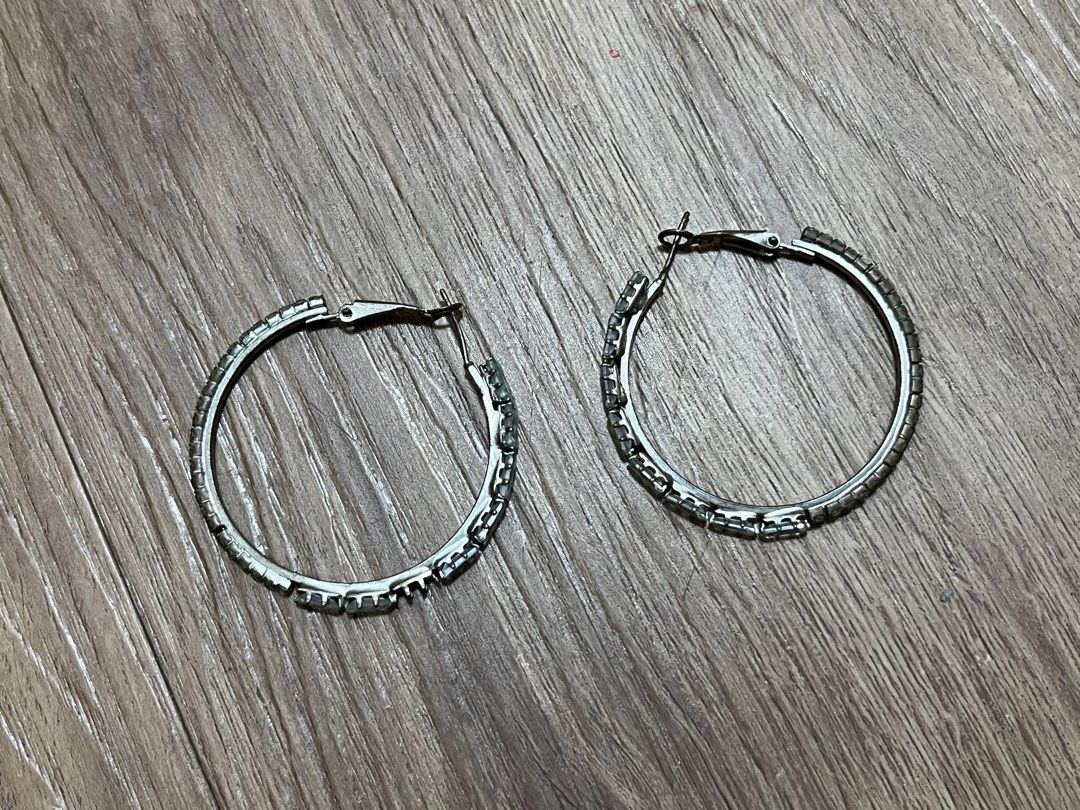 Crystal Rhinestone Hoop Earring (Category: Earrings) located in Quezon City. Submitted by pinkvanilla.milkshake (Listing ID 1470539001, Image 1). Description: Free if you buy other items .