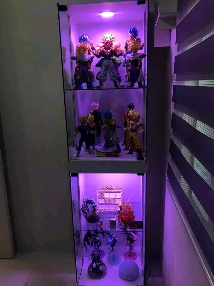 CURIO GLASS CABINET DISPLAY WITH PIN LIGHT (Category: Shelves, Cabinets & Racks) located in Mabalacat. Submitted by joemamangun01 (Listing ID 1470464078, Image 2). Description: .