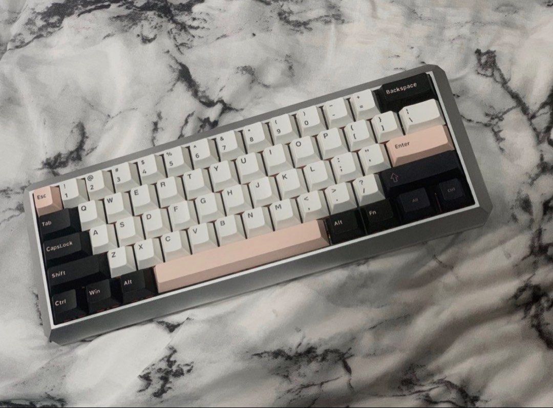 Computer Keboard Images Custom 60% Mechanical Keyboard Metalic Silver Case White Pink Keycaps ...