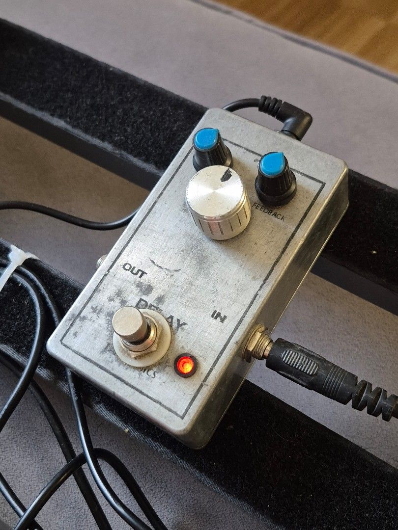 Custom Analog Delay Guitar Pedal (Category: Musical Instruments) located in Manila. Submitted by awadennver (Listing ID 1470536481, Image 3). Description: ₱1,300 📍 Location: Tagaytay City / Cavite (Pickup or Lalamove at buyer's expense) • Tone: Warm, organic analog delay repeats—smooth and dark decay that sits naturally in the mix without being harsh or overly bright. • Controls: Time, Feedback/Repeat, and Mix/Level knobs. • Build: Custom boutiq