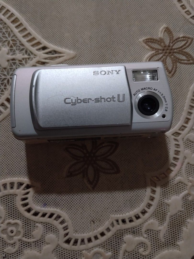 cyber shot mini with memory card 8mb (Category: Cameras) located in Manila. Submitted by cruzivanpatrick (Listing ID 1470414152, Image 1). Description: cyber shot mini 8 mb memory card working po pero hnd nako makapag take picture at video stock kase 2011 pa huling gamit working with power po at sound gamit ko battery triple aaa meet up lrt 1 abad santos station deliver kayo po mag book ng app g cash payment po bago mag book shipping kayo rin po 