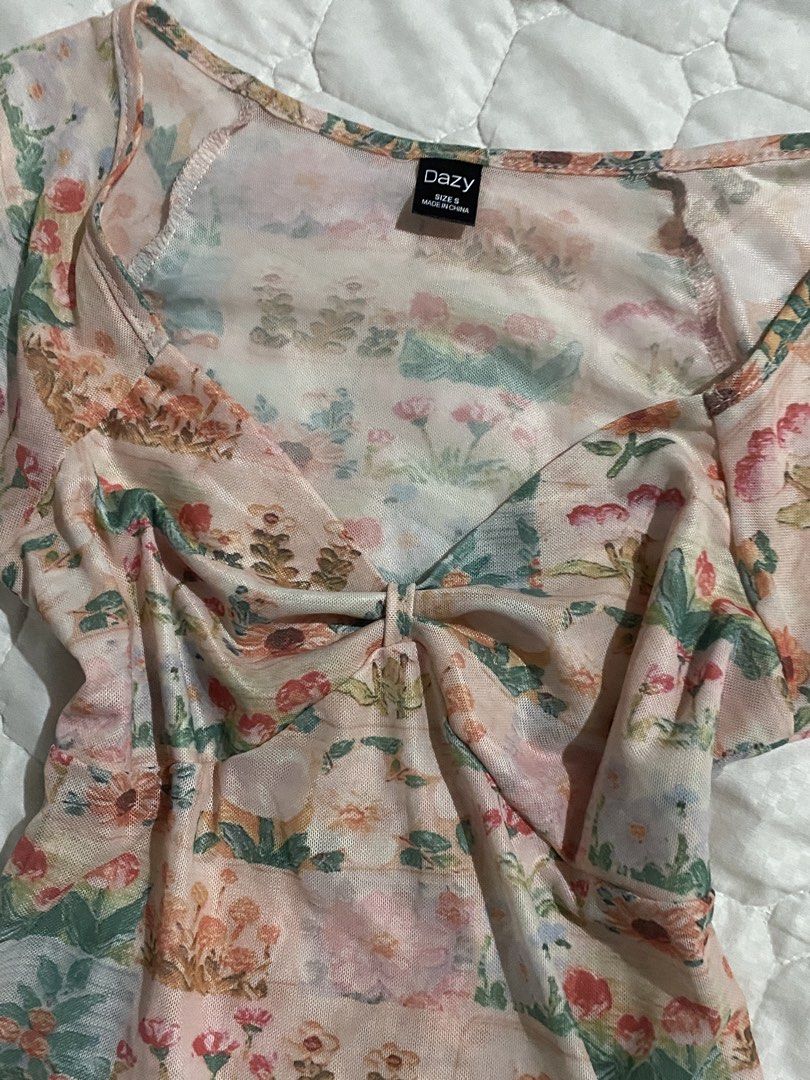 Daisy Flower Mesh Sheer Top (Category: Blouses) located in Manila. Submitted by dear_soleil (Listing ID 1470367003, Image 3). Description: size small.