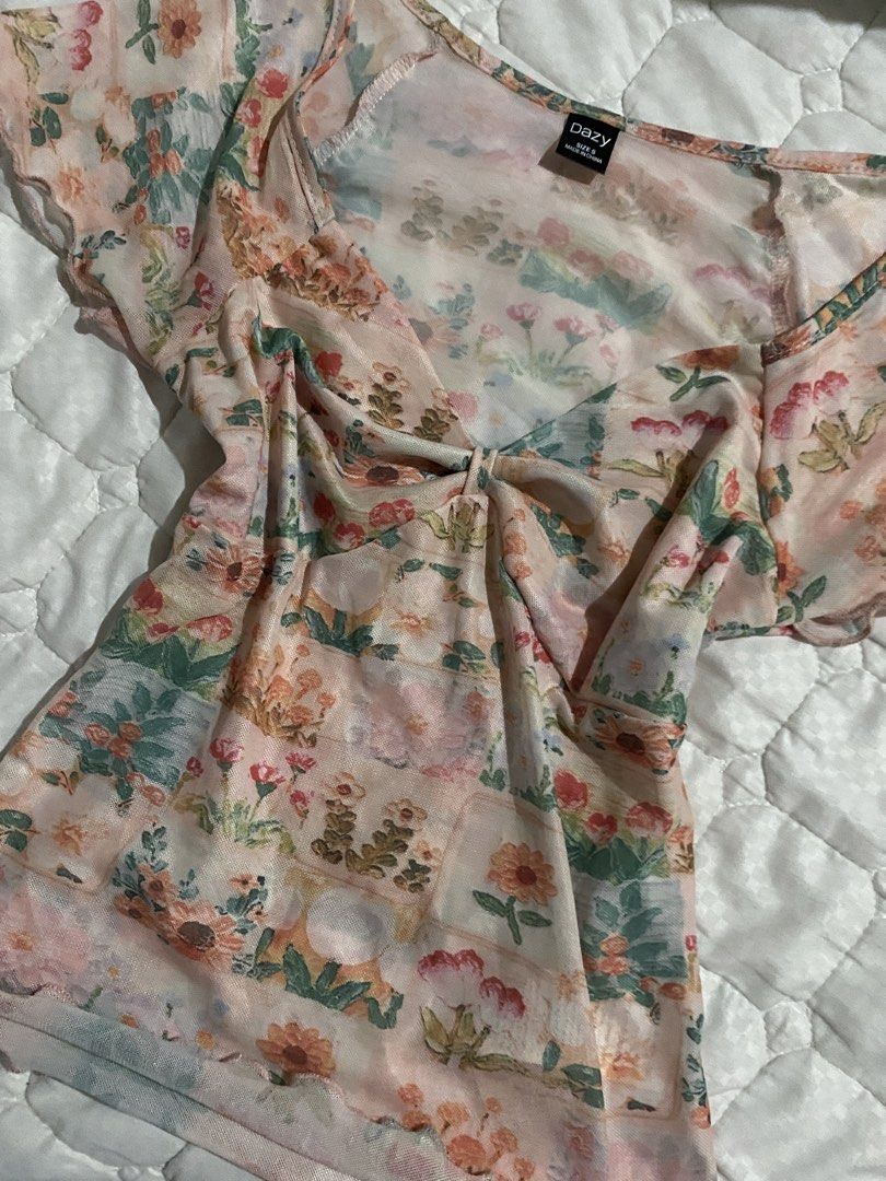 Daisy Flower Mesh Sheer Top (Category: Blouses) located in Manila. Submitted by dear_soleil (Listing ID 1470367003, Image 2). Description: size small.