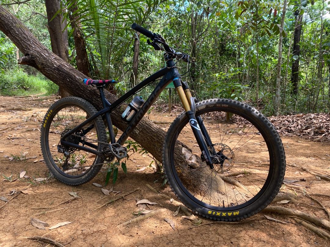 Dartmoor primal V2 27.5 Medium (Category: Bicycles) located in Marikina City. Submitted by silentdog.ea9db9 (Listing ID 1470440405, Image 2). Description: dartmoor primal V2 27.5 size M fox 36 160mm old model spank spike handle bar & stem dtswiss 350 hubs 32h dt swiss ex471 rims pillar spokes muc-off tubeless kit maxxis dhf & dhr 2.3 dmr grips & saddle shinamo deore xt break set shinamo 180 mm disc brake sram nx 1x12 crank set crankbros stamp ped
