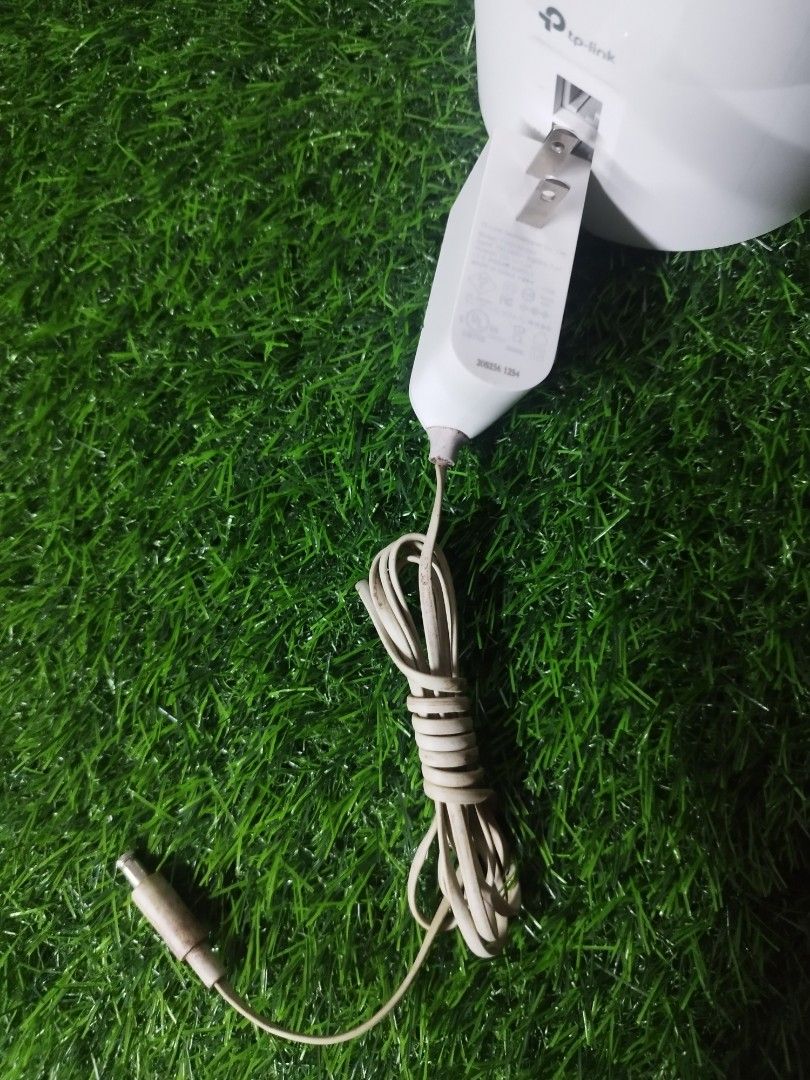 Deco X20 (Category: Networking) located in Mandaluyong City. Submitted by ffordmanlapaz (Listing ID 1470388490, Image 3). Description: Selling my x20 Tp link Good condition dead spot killer tested , Used comes with unit & power adapter loc: Mandaluyong..