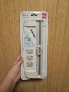 (Category: ) located in . Submitted by declutter_daruma (Listing ID 1470458285, Image 1). Description: .