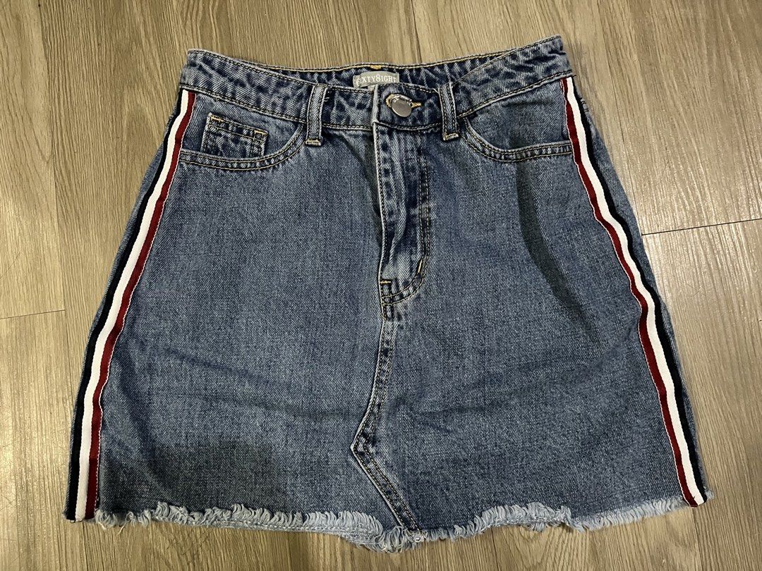 Denim Skirt with Side Stripes Size Small (Category: Skirts) located in Manila. Submitted by beabeep (Listing ID 1470467924, Image 1). Description: - Brand: SIXTY8EIGHT - Size: Small - Wash: Medium blue .
