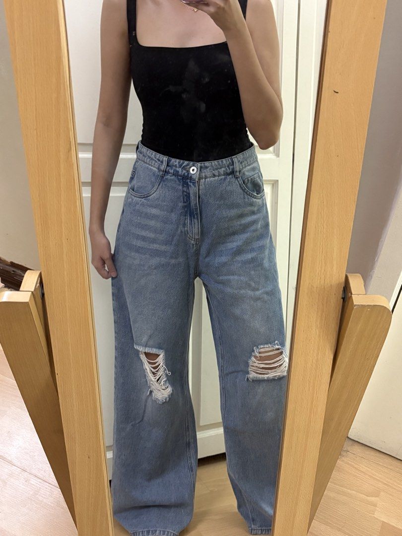 denim wideleg pants (Category: Jeans) located in Balanga. Submitted by shopflora (Listing ID 1470530430, Image 2). Description: waist: 30 length: 41 high quality fabric!.