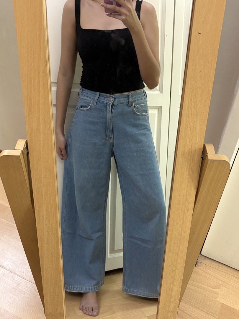 denim wideleg pants (Category: Jeans) located in Balanga. Submitted by shopflora (Listing ID 1470530828, Image 2). Description: waist: 29 length: 40 high quality fabric!.