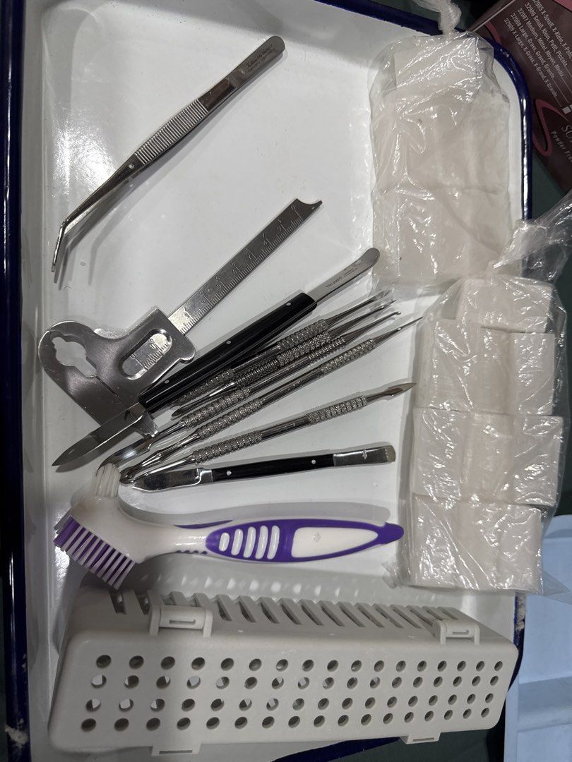 Dental Wax Carving Set (Category: Medical Supplies & Tools) located in Las Pinas. Submitted by residentsm (Listing ID 1470371758, Image 1). Description: .