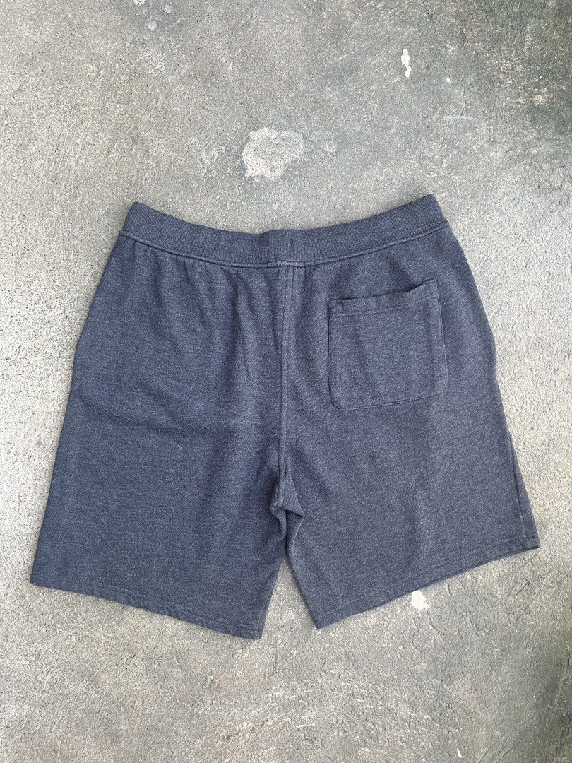 Diamond Supply Co. Sweatshorts (Category: Shorts) located in Manila. Submitted by a.stmngo (Listing ID 1470556682, Image 3). Description: Waist 30-34 inches Length 18 inches Leg Opening 12 inches Need wash Good Condition 📍Manage your expectation. Item is thrifted. 📍Nagcarlan, Laguna.