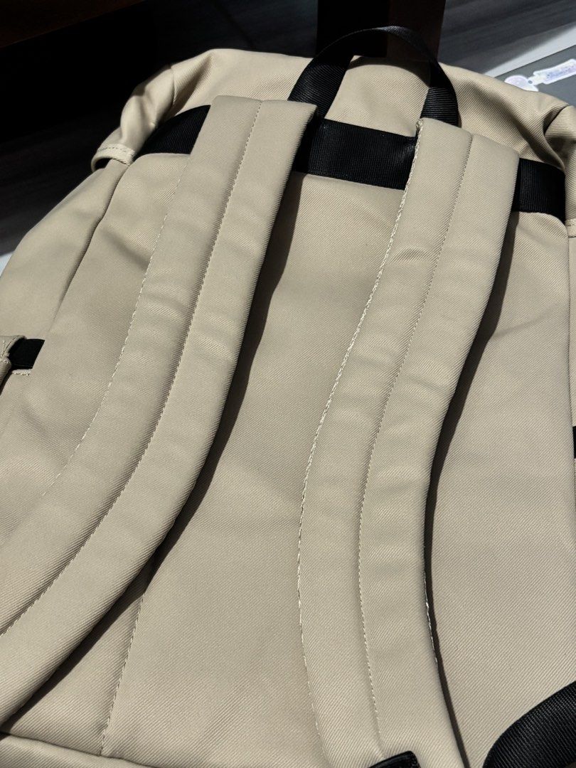 Dickies Backpack (Category: Backpacks) located in Cavite. Submitted by starrvx (Listing ID 1470504946, Image 3). Description: - never been used (ni try lang lagyan ng gamit) - 100% authentic rfs: too big for my liking .