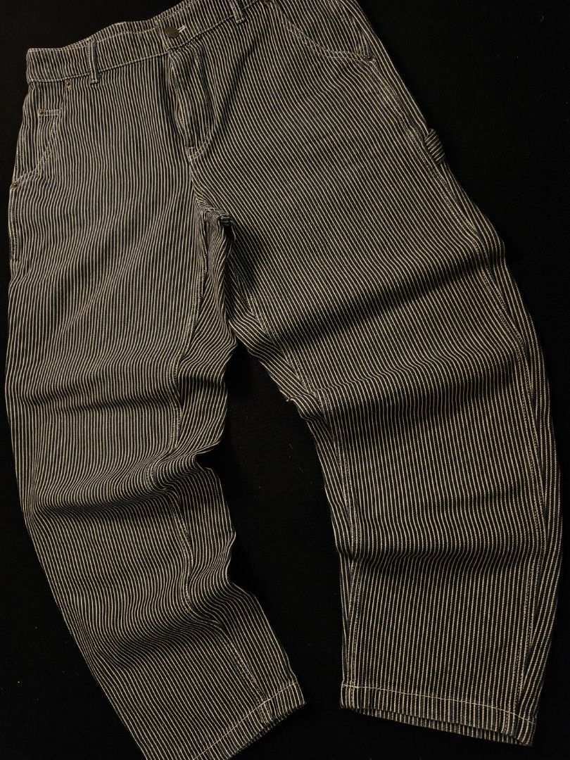 Dickies Carpenter Pin Striped Jeans (Category: Jeans) located in San Fernando. Submitted by retro_d (Listing ID 1470548278, Image 2). Description: - Dickies Carpenter Pin Striped Jeans - Size: W-32/L-39/TH-13/LO-7.5 - Condition: Excellent - Color Rate: 9.5/10 - No issue.