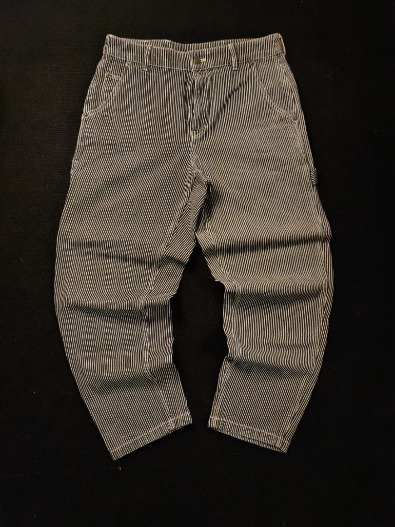 Dickies Carpenter Pin Striped Jeans (Category: Jeans) located in San Fernando. Submitted by retro_d (Listing ID 1470548278, Image 1). Description: - Dickies Carpenter Pin Striped Jeans - Size: W-32/L-39/TH-13/LO-7.5 - Condition: Excellent - Color Rate: 9.5/10 - No issue.