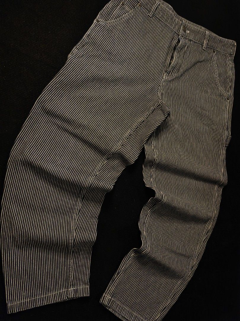 Dickies Carpenter Pin Striped Jeans (Category: Jeans) located in San Fernando. Submitted by retro_d (Listing ID 1470548278, Image 3). Description: - Dickies Carpenter Pin Striped Jeans - Size: W-32/L-39/TH-13/LO-7.5 - Condition: Excellent - Color Rate: 9.5/10 - No issue.