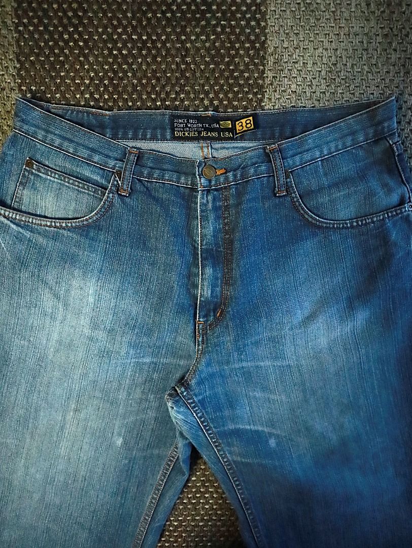 Dickies Dark Washed Baggy Jeans (Category: Jeans) located in Pasig City. Submitted by mlclmchrs (Listing ID 1470433553, Image 3). Description: Sizing: 38 on tag - Baggy fit Waist - 36 inches (can fit up to 37) Length - 41 inches Thigh - 14.5 inches Rise - 11.5 inches Hem - 10.5 inches Issues: light heel drags .