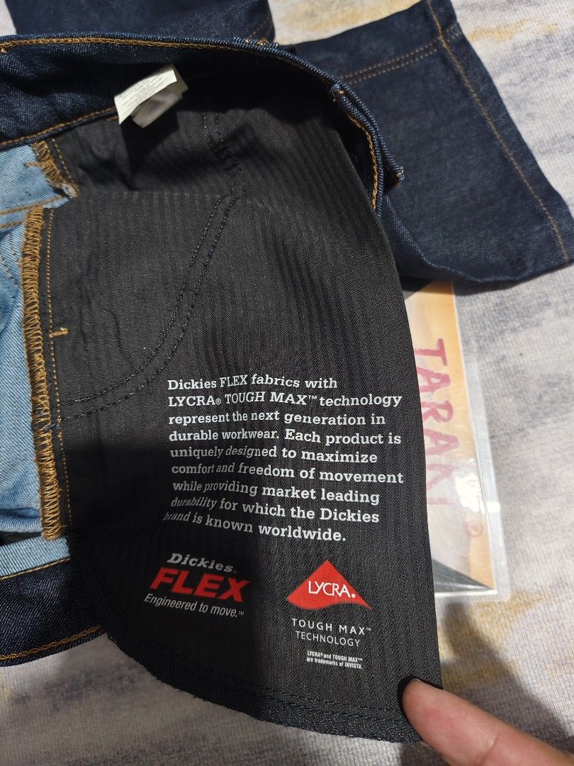 DICKIES FLEX ENGINEERED TO MOVE CARPENTER PANTS SKATE BOARDING (Category: Jeans) located in Baguio. Submitted by igorotak.111.taraki.com (Listing ID 1470407473, Image 3). Description: FS DICKIES FLEX ENGINEERED TO MOVE CARPENTER PANTS SKATE BOARDING MADE IN MEXICO LIKE NEW STRECTH NO ISSUES SOLID NITO ♥️ L-40.5 W-32 ON TAG ACTUAL 33 CAN FIT 31-33 CAN DO H-8.5 DIRECT PM TO PURCHASE FOR FASTER TRANSACTION THANKYOU 🙏♥️.