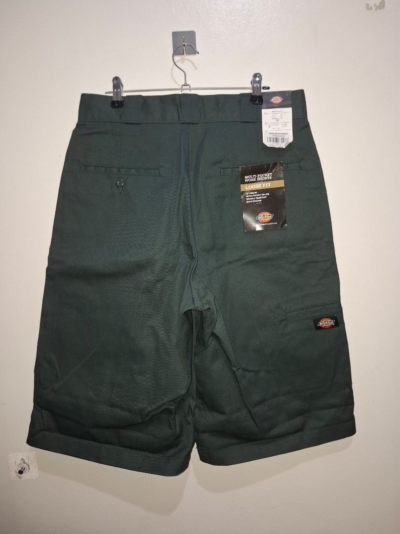Dickies size 30 crispy (Category: Shorts) located in Tarlac. Submitted by christopher.24 (Listing ID 1470397230, Image 2). Description: brandnew legit.