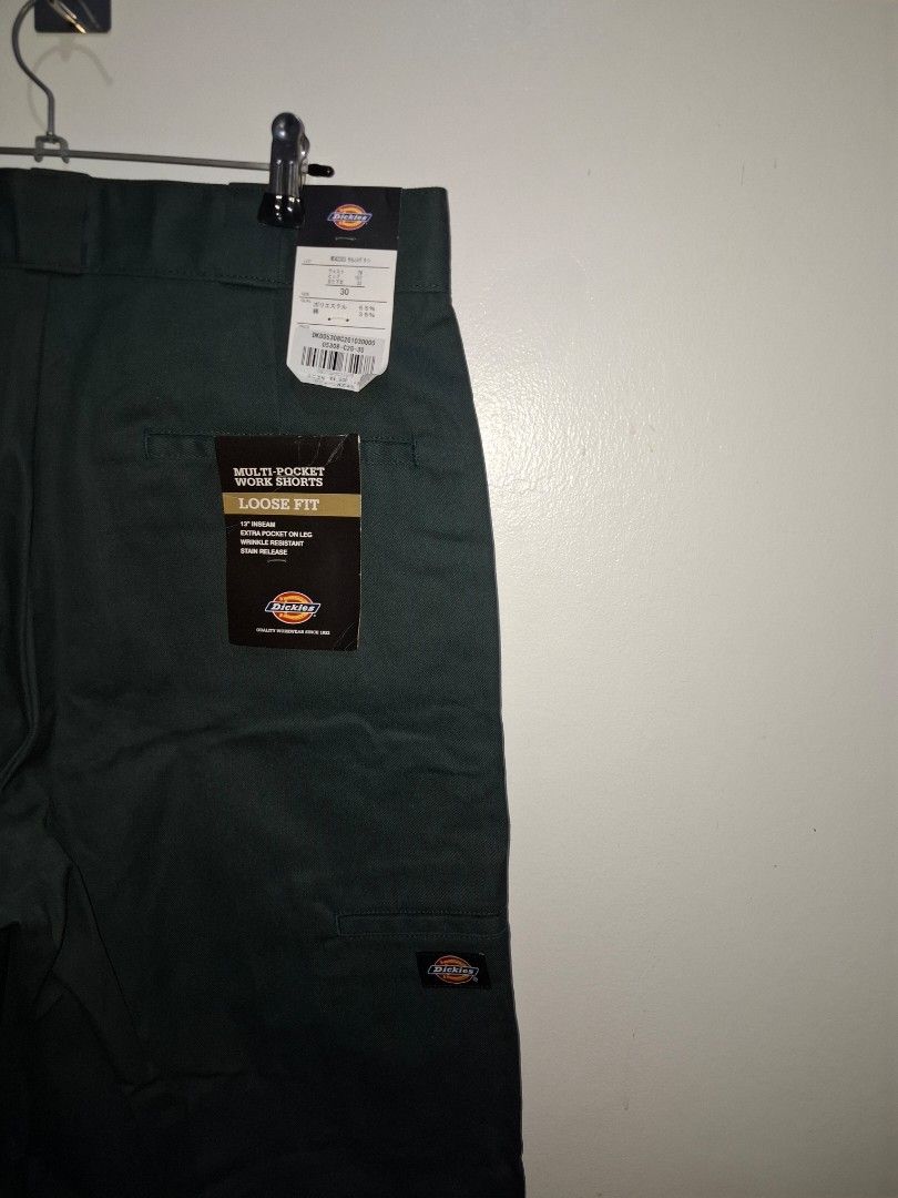 Dickies size 30 crispy (Category: Shorts) located in Tarlac. Submitted by christopher.24 (Listing ID 1470397230, Image 3). Description: brandnew legit.