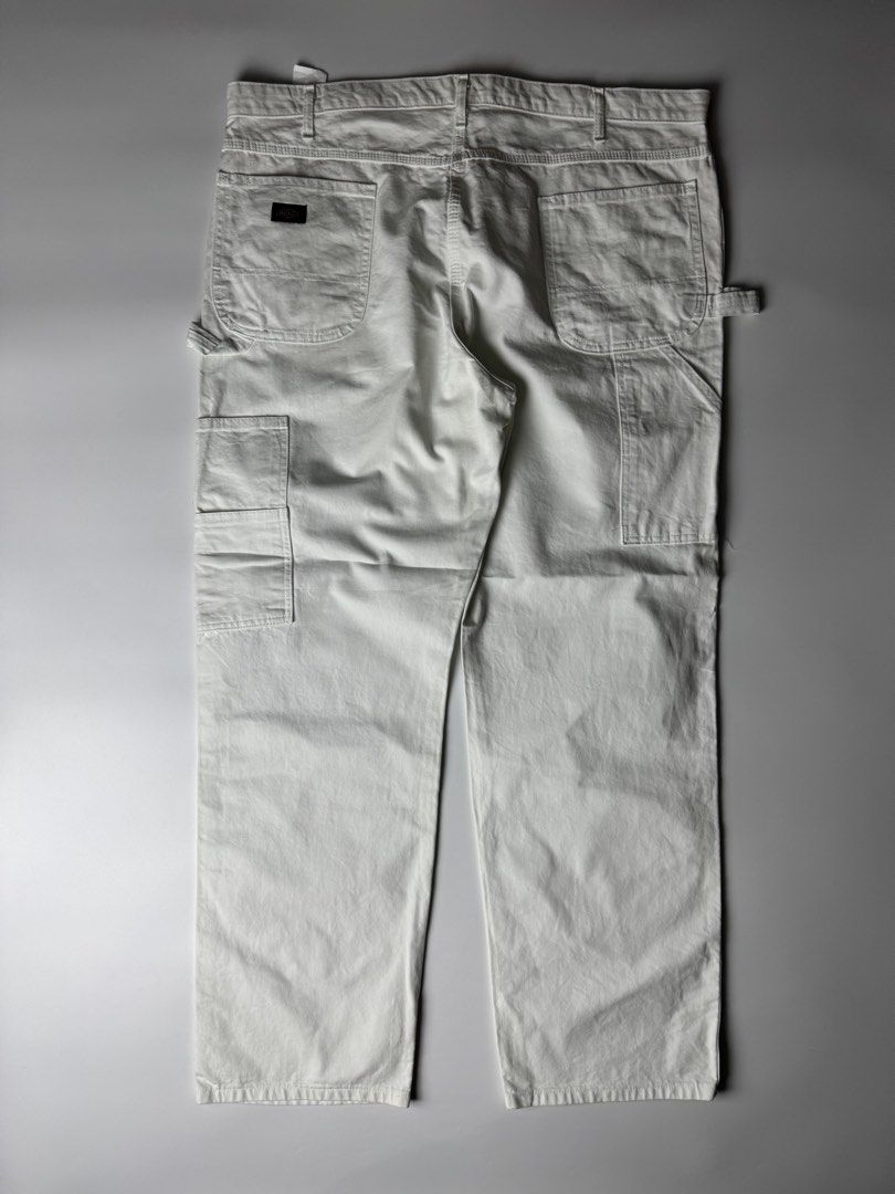 Dickies White Painter Utility Pants (Category: Jeans) located in Cavite. Submitted by dracokidstuff (Listing ID 1470373413, Image 1). Description: .