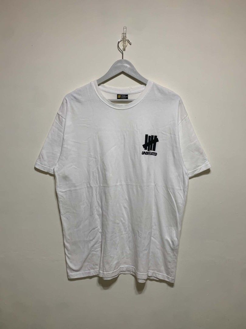 Dimes LENGTH 22 WIDTH 28 (Category: Tshirts & Polo Shirts ) located in Compostela. Submitted by ghettoofrind (Listing ID 1470385771, Image 1). Description: .