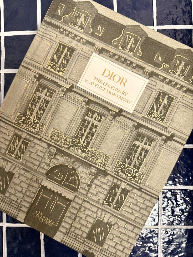 Dior Coffee table Book Authentic (Category: Textbooks) located in Marikina City. Submitted by bg22.23 (Listing ID 1470523228, Image 1). Description: .