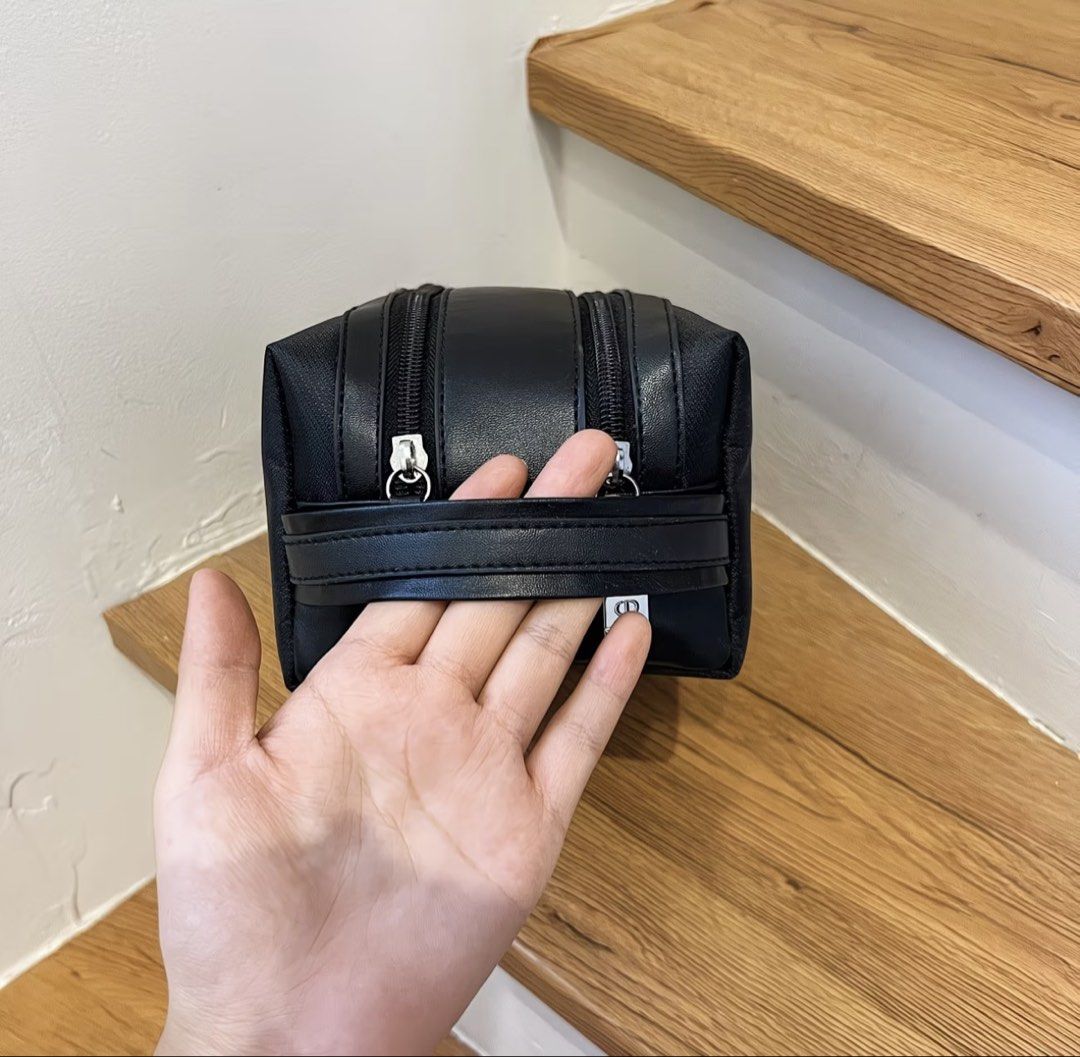 Dior GWP pouch (Category: Luxury Bags & Wallets) located in Bulacan. Submitted by karisma_noverra (Listing ID 1470557421, Image 2). Description: On hand.