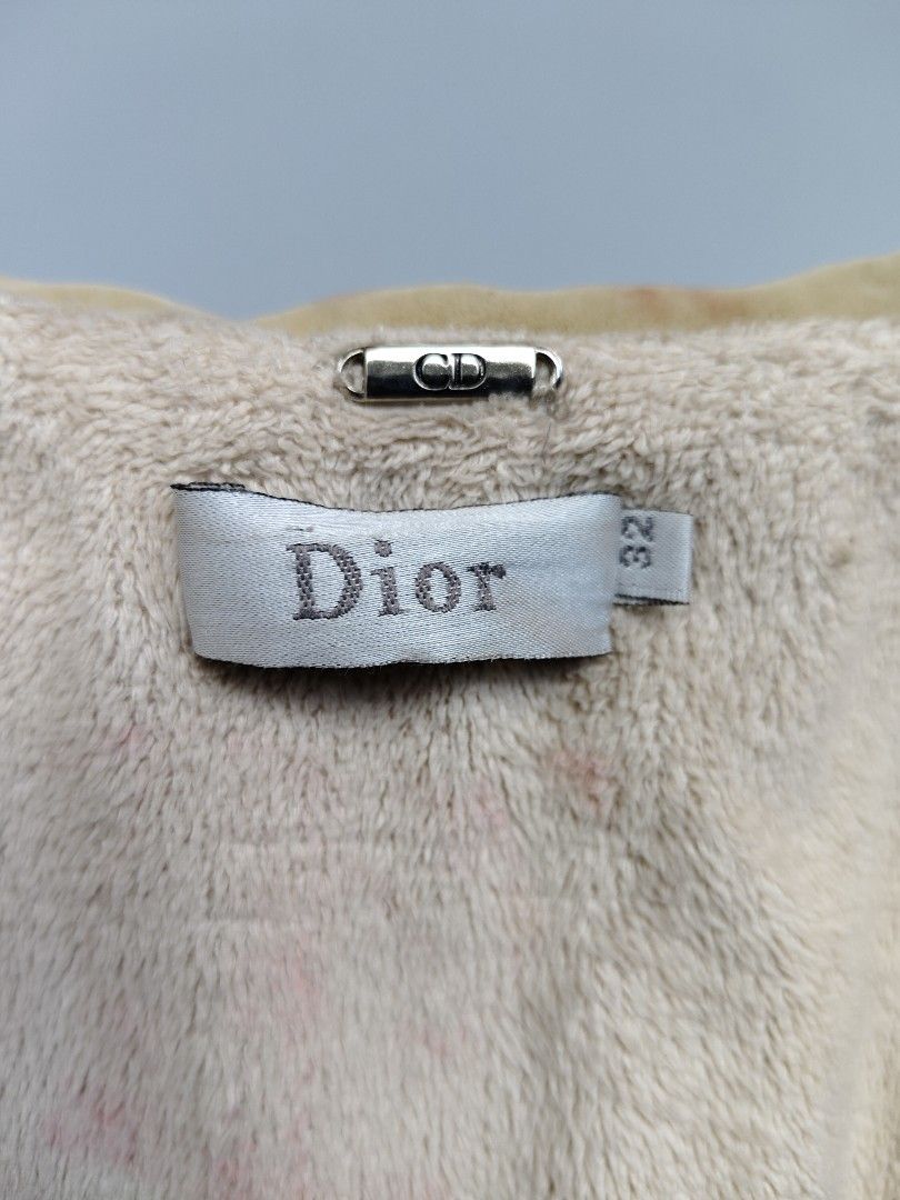DIOR HOMME ZIP-UP (Category: Coats, Jackets and Outerwear) located in Baguio. Submitted by archival_thrifted.ph. (Listing ID 1470463645, Image 2). Description: FOR SALE‼️ .DIOR HOMME ZIP-UP JACKET . EXCELLENT CONDITION .SIZE 32 ON TAG,CAN FIT S-M .PHP 2280 PLUS SF .❌❌ COP/COD .MOP GCASH .COURIER J&T .BAGUIO AREA .DM FOR SURE BUYER TY.