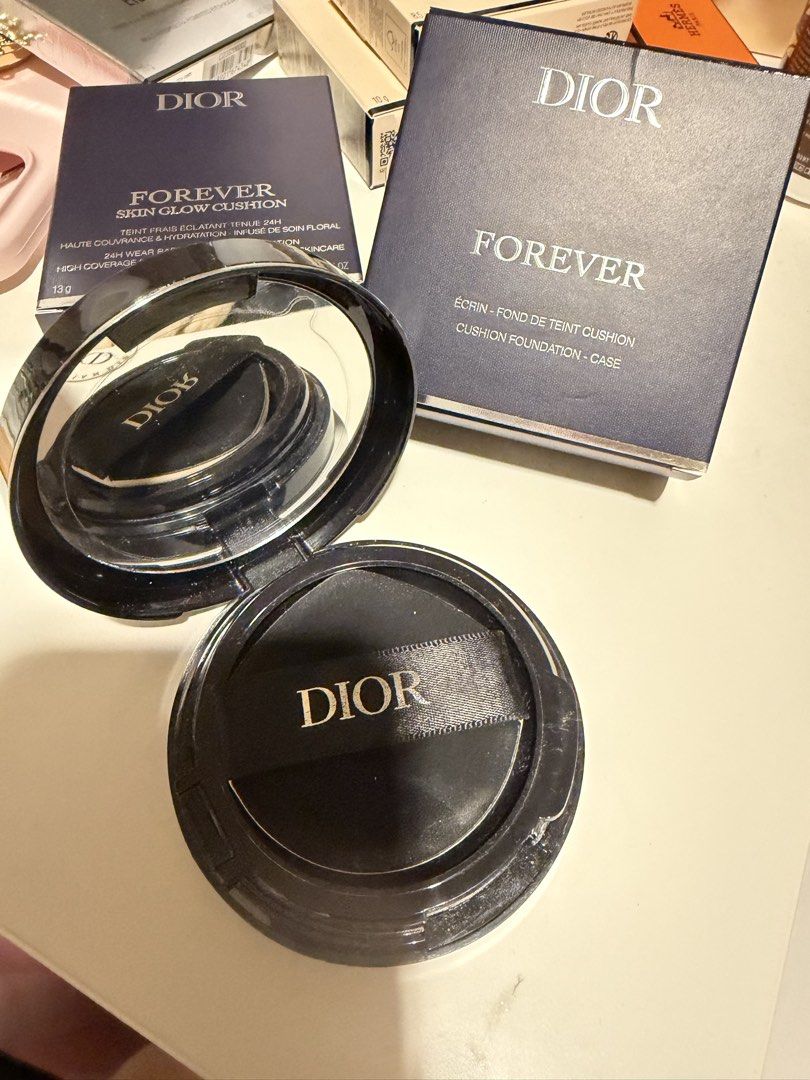 Dior Hydraglow Cushion 2N (Category: Makeup) located in Cavite. Submitted by ashhiiiii (Listing ID 1470520003, Image 2). Description: Case and refill Bought at Dior MOA for 5k plus I already replaced the puff with authentic new one.