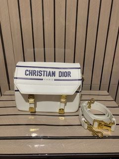 (Category: ) located in . Submitted by preluxuria_online_shop (Listing ID 1470375998, Image 1). Description: .