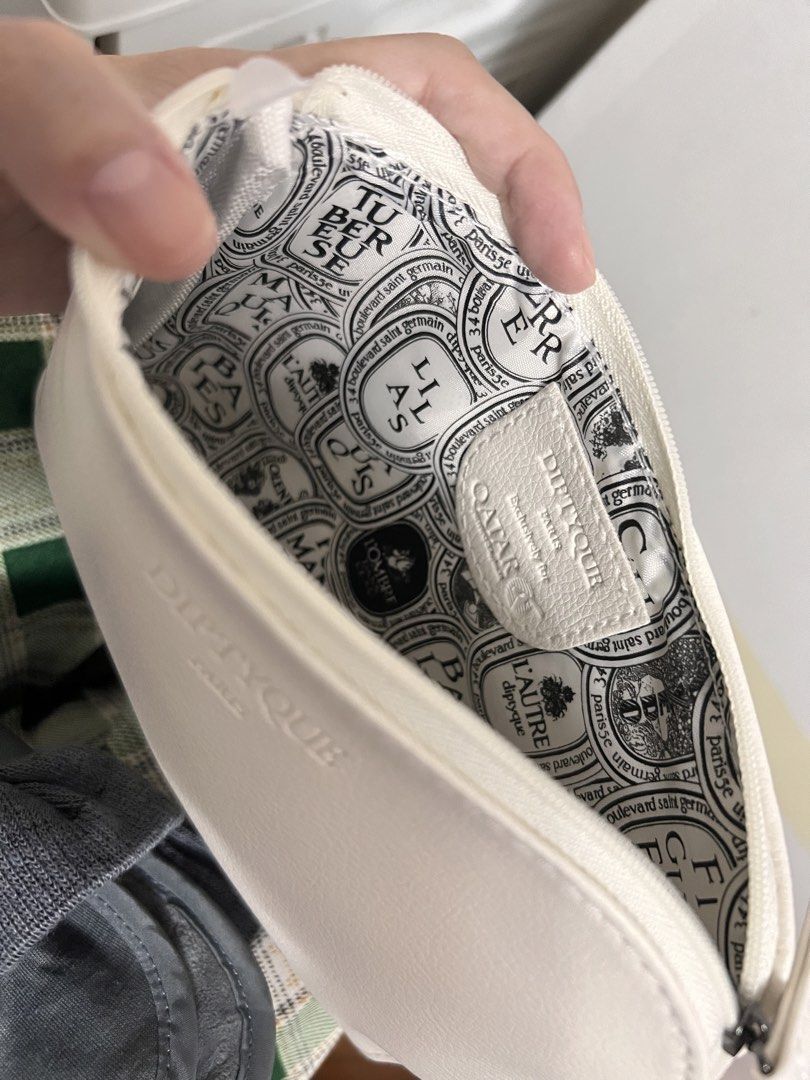 Diptyque Travel Pouch Set (Category: Body Care) located in Taguig. Submitted by camillep912 (Listing ID 1470495328, Image 2). Description: Diptyque x Qatar Airways Travel Pouch Set Available: White, Black Pouch What's Inside: •Socks •Eye Mask •Ear Plug •2 Set Skin & Body Care •Natural Spray.