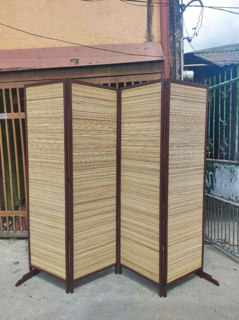 DIVIDER BROWN FRAME (Category: Other Home Furniture) located in Taytay. Submitted by when_z (Listing ID 1470372415, Image 1). Description: .