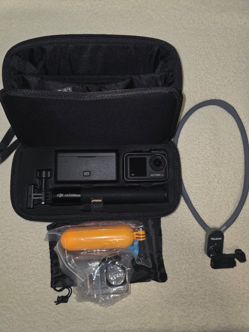DJI Osmo Action 4 (Adventure Combo with Carrying Bag) + Extra ...