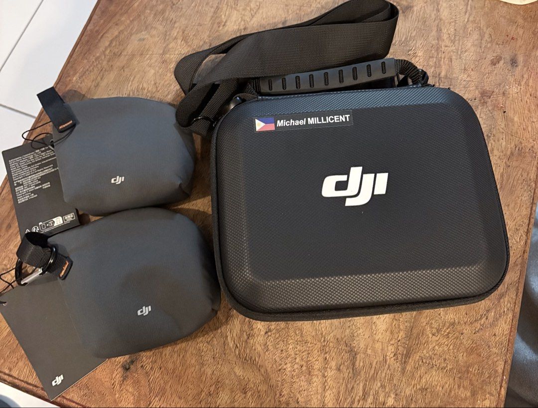 Dji Osmo Mobile 8P Creator Combo + Accessories (Category: Gimbals & Stabilizers ) located in Pasig City. Submitted by 1089autotrading (Listing ID 1470555303, Image 3). Description: For SALE‼️ Good as NEW‼️ DJi Osmo Mobile 8P Creator Combo Purchased separately: + DJi Mic Mini 2 + DJi Tripod + carrying case Selling Price: ₱10,000 (Take All).