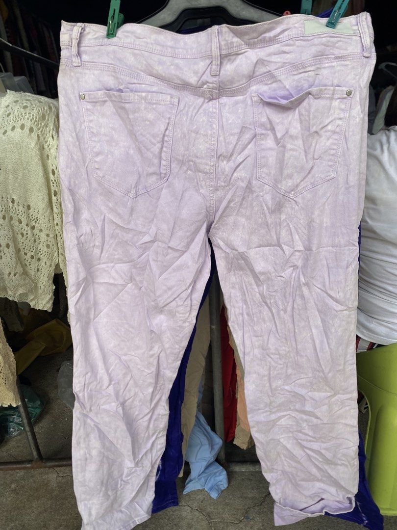 DKNY (AUTHENTIC) (Category: Jeans) located in Manila. Submitted by freshfindresale (Listing ID 1470374686, Image 2). Description: Size: 14 on tag Skinny Like new.