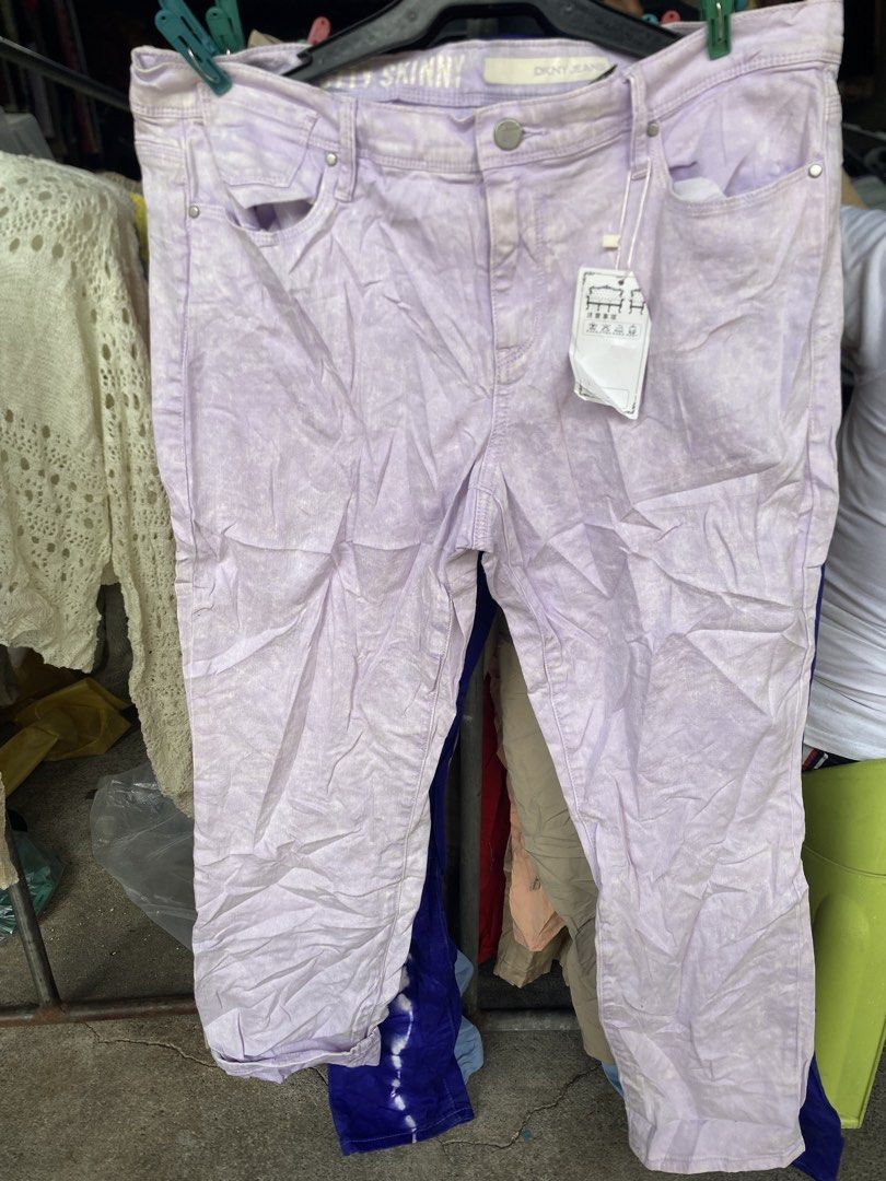 DKNY (AUTHENTIC) (Category: Jeans) located in Manila. Submitted by freshfindresale (Listing ID 1470374686, Image 1). Description: Size: 14 on tag Skinny Like new.