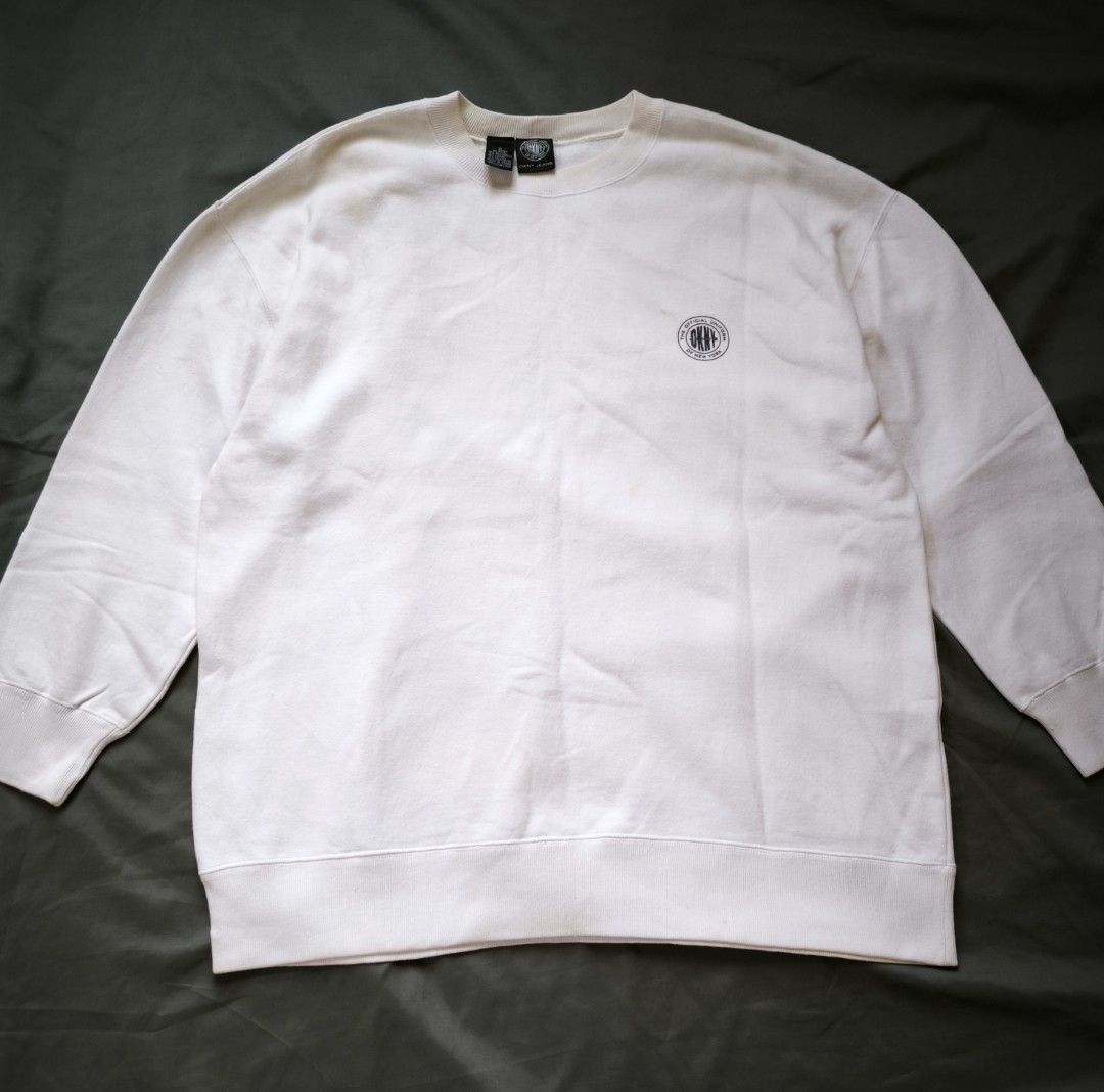 DKNY white sweater (Category: Coats, Jackets and Outerwear) located in Manila. Submitted by wearforce (Listing ID 1470493709, Image 1). Description: DKNY white sweater color: white fit: S-M color rate 9/10 in good condition 550 + sf.