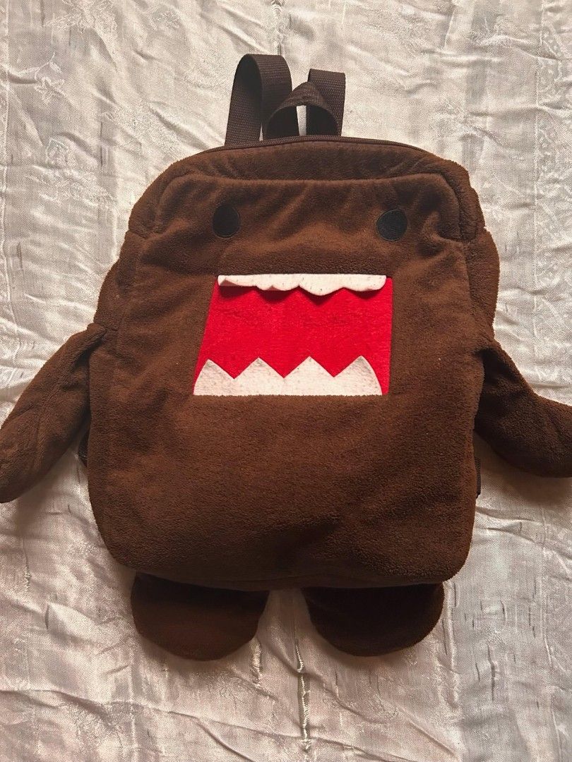 DOMO BAG (Category: Backpacks) located in Valenzuela. Submitted by bryannt (Listing ID 1470392550, Image 1). Description: NASA PICTURES NAPO DETS DM📩.