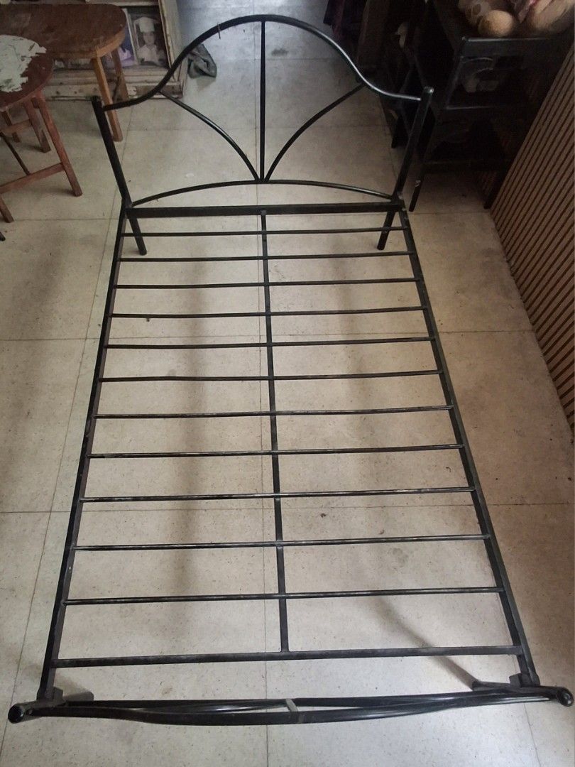 Double Bed Frame (4ft 2in x 6ft 3in) (Category: Bedding & Towels) located in Manila. Submitted by kentadeo (Listing ID 1470465320, Image 2). Description: Good as New Double Bed Frame (4ft 2in x 6ft 3in) ​Price: Php 2,499 (negotiable) ​Condition: Used ​Description: Selling a Double Bed Frame in good-as-new condition! well-maintained, sturdy, and clean. ​Dimensions: ​Width: 4 ft 2 in (50 inches / ~127 cm) ​Length: 6 ft 3 in (75 inches / ~190 cm) ​F