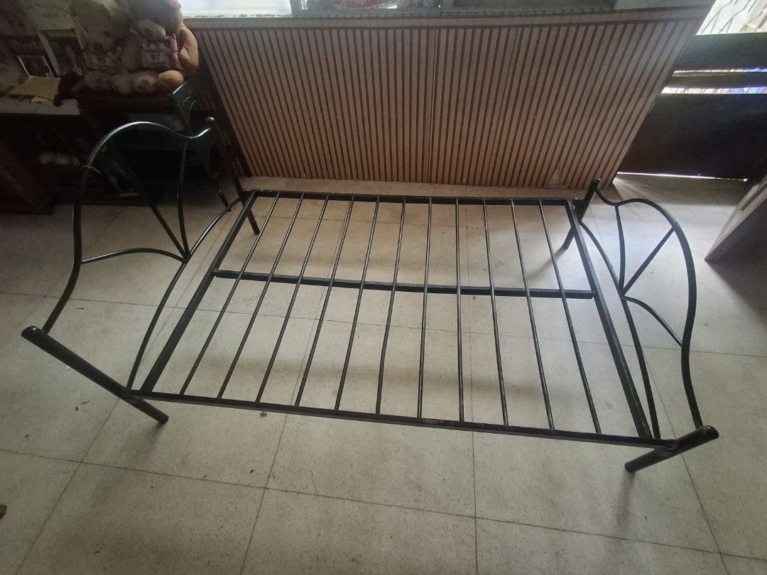 Double Bed Frame (4ft 2in x 6ft 3in) (Category: Bedding & Towels) located in Manila. Submitted by kentadeo (Listing ID 1470465320, Image 1). Description: Good as New Double Bed Frame (4ft 2in x 6ft 3in) ​Price: Php 2,499 (negotiable) ​Condition: Used ​Description: Selling a Double Bed Frame in good-as-new condition! well-maintained, sturdy, and clean. ​Dimensions: ​Width: 4 ft 2 in (50 inches / ~127 cm) ​Length: 6 ft 3 in (75 inches / ~190 cm) ​F